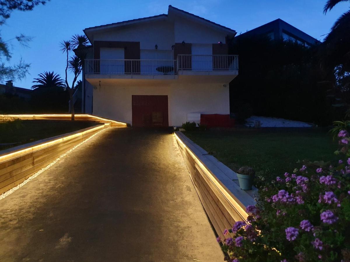 Villa Vistas Al Mar, Urbanizacion Privada Con Piscina De Agua Salada Ajo Esterno foto
